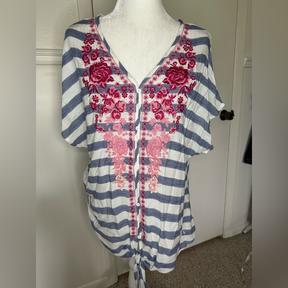 ANDREE BY UNIT Blue and White Striped Blouse with Pink Embroidery
